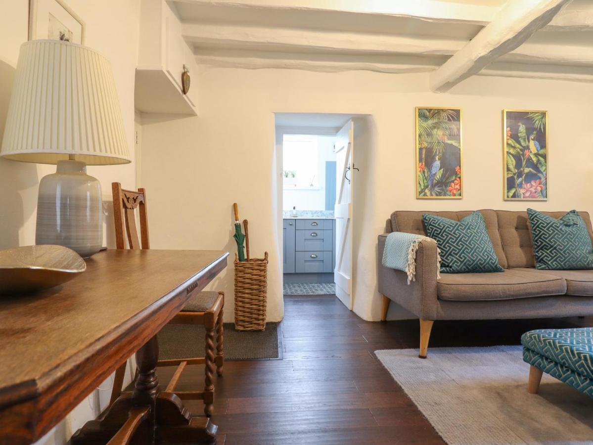 3 Ivy Court Villa Долгелай Екстериор снимка