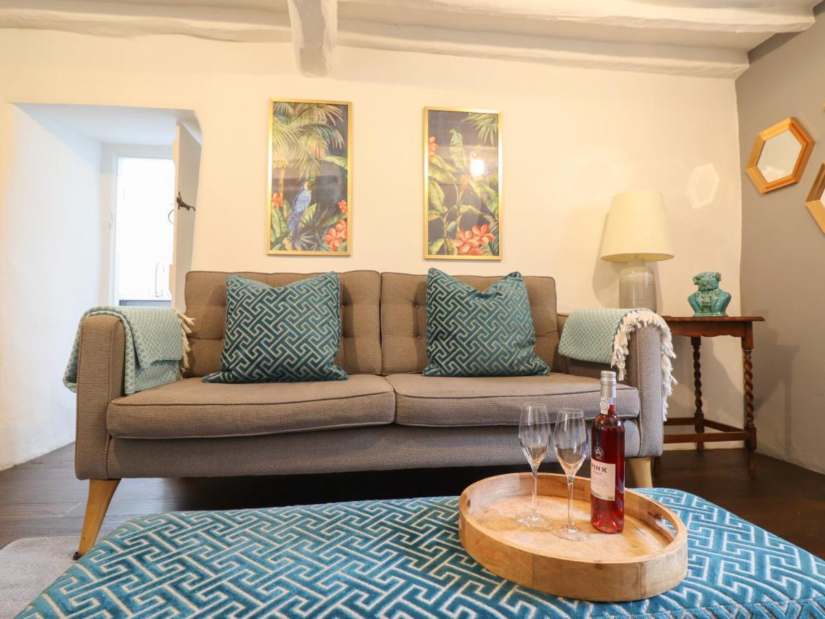 3 Ivy Court Villa Долгелай Екстериор снимка
